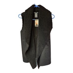 Chelsea & Theodore vest new with tags